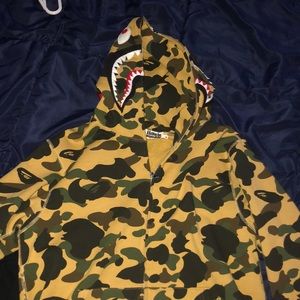 CAMO BAPE HOODIE